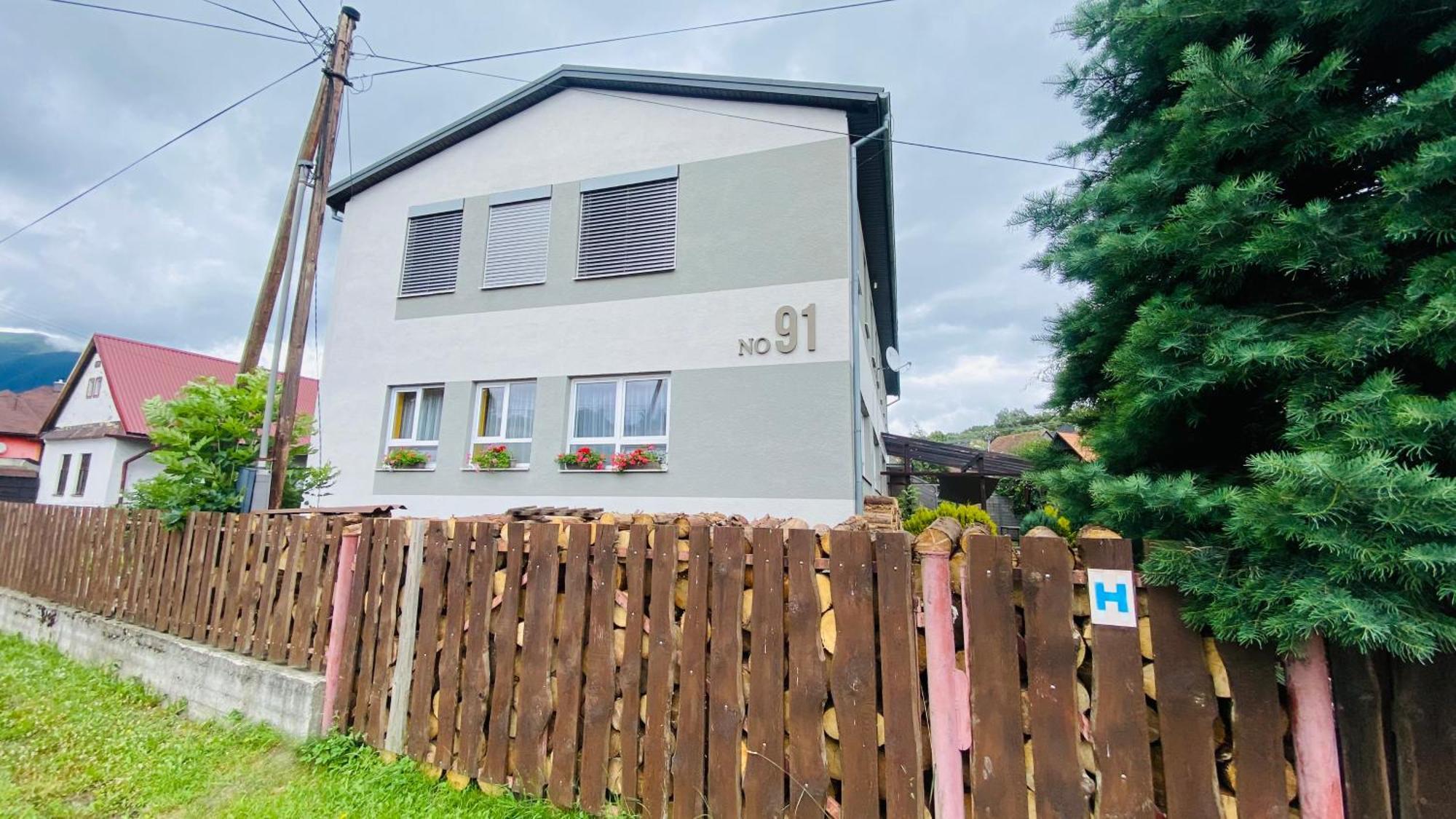 Liptovský Mikuláš Apartmany Svrcinky מראה חיצוני תמונה