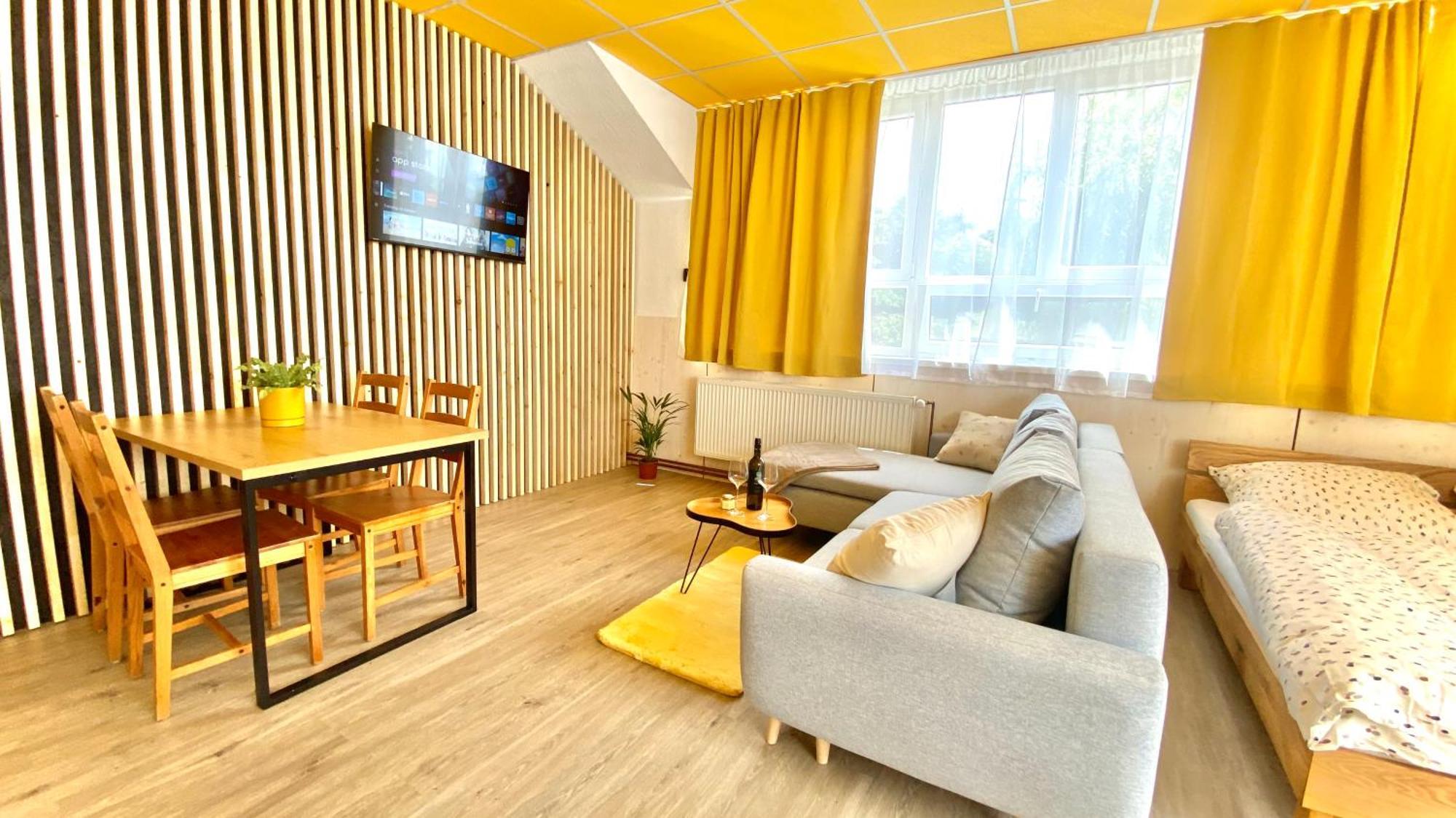 Liptovský Mikuláš Apartmany Svrcinky מראה חיצוני תמונה